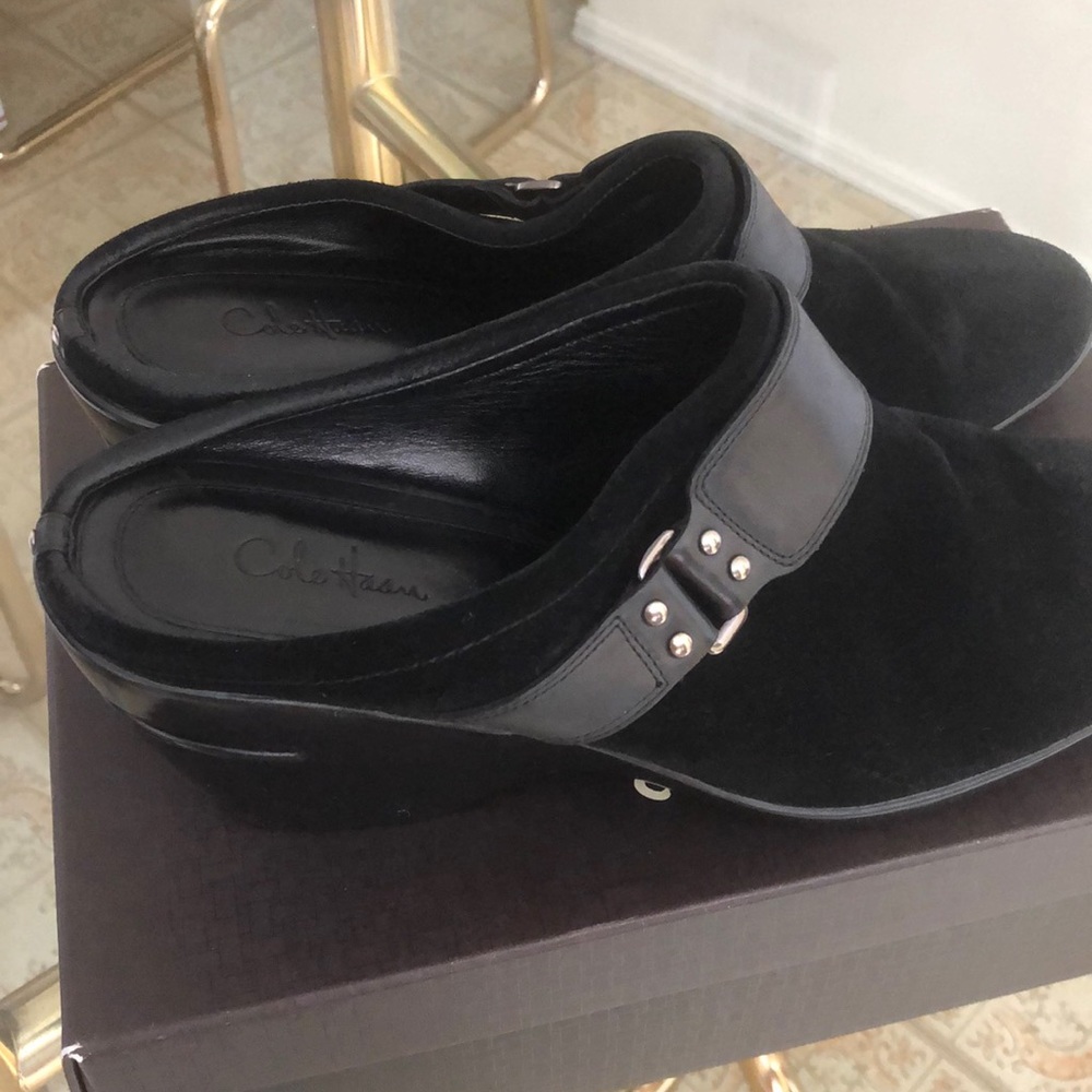 Shoes - Picture 3 of 6